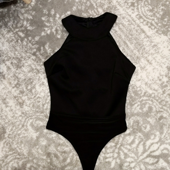 Club L Tops - 💥Black high-neck bodysuit